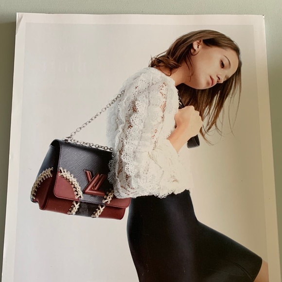 Jennifer Lawrence Bazaar Magazine - Picture 2 of 5